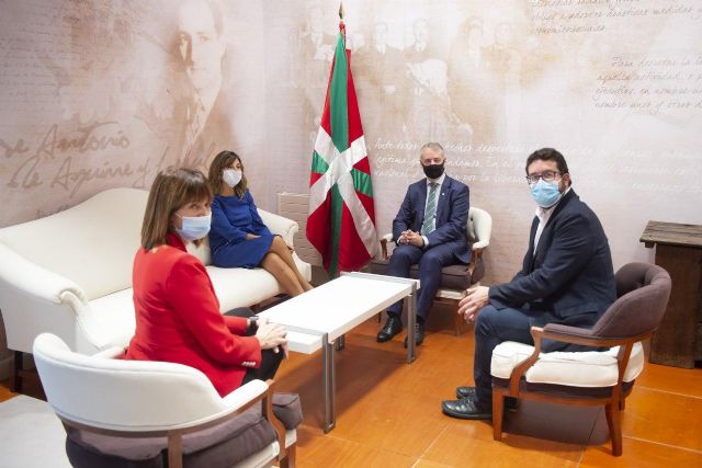 La ministra Yolanda Díaz refuerza la cooperación con Euskadi en la protección de las empresas y las personas trabajadoras - 3, Foto 3