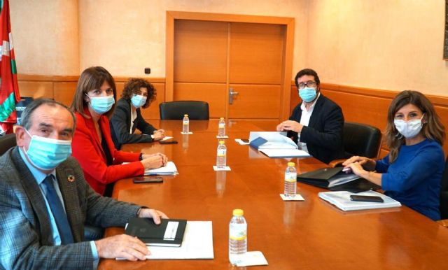 La ministra Yolanda Díaz refuerza la cooperación con Euskadi en la protección de las empresas y las personas trabajadoras - 4, Foto 4