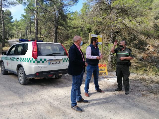 La Comunidad acondiciona el acceso a la garita forestal de ´La Selva´ en la sierra de Pedro Ponce - 1, Foto 1