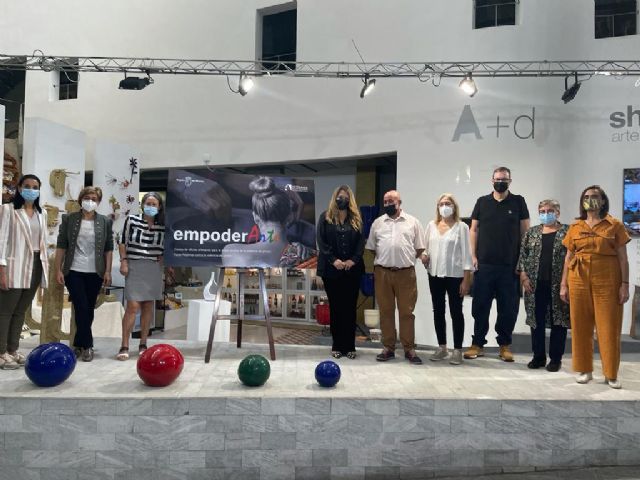 170 mujeres víctimas de violencia de género mejoran sus habilidades laborales y sociales a través de la artesanía - 2, Foto 2