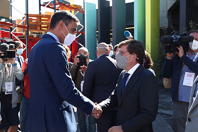 Sánchez destaca que los Presupuestos de 2022 tienen como prioridad lograr una recuperación justa y modernizar la economía con los fondos europeos - 2, Foto 2