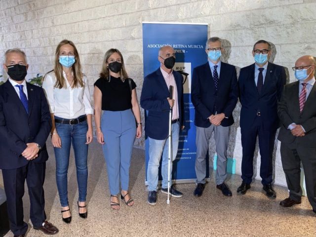 Salud aplica en el Reina Sofía la tecnología 3D en tratamientos quirúrgicos de retina - 2, Foto 2