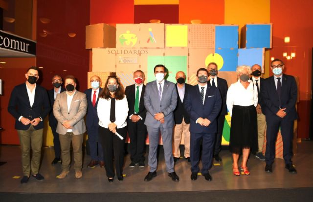 La solidaridad y fortaleza de la sociedad murciana, galardonada por la ONCE - 1, Foto 1