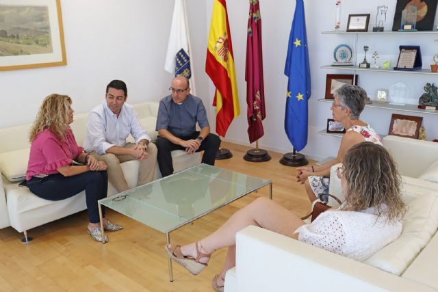 El ayuntamiento torreño dona 6.363 euros a las ONG locales, la recaudación de la suelta de vaquillas de las fiestas - 1, Foto 1