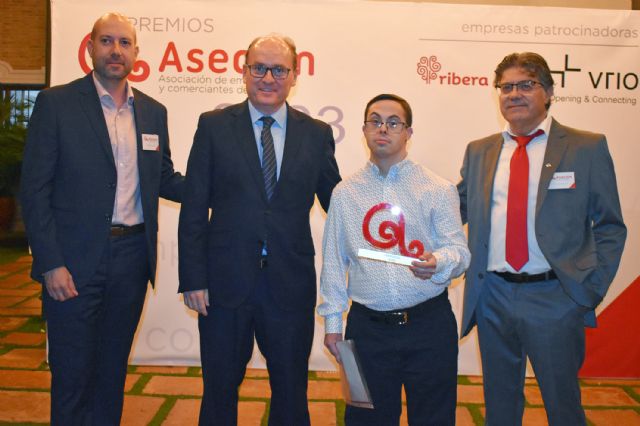Laazo 80, Vrio Mobility, Cortinas Basilio, Amefmur y Assido, premiados en el 14&deg; aniversario de ASECOM - 3, Foto 3