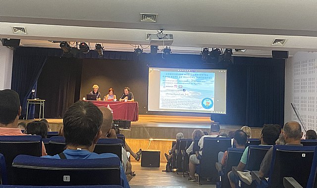 Hay que educar en medio ambiente a niños y mayores, pero sobre todo a políticos y empresarios - 1, Foto 1