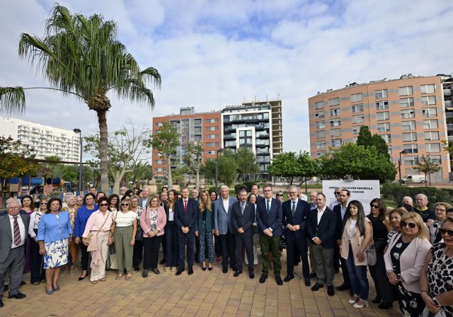 El Ayuntamiento de Murcia dedica el jardín de Santiago y Zaraiche a la Asociación Espa&ntilde;ola Contra el Cáncer - 4, Foto 4
