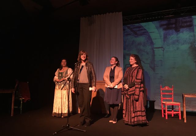 Unos 400 jóvenes asisten en el Auditorio regional de Murcia a la representac ión de ‘Don Juan Tenorio’ - 1, Foto 1