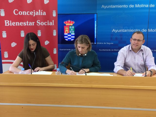 El Ayuntamiento de Molina de Segura firma un convenio de colaboración con Cruz Roja para ayudas de urgente necesidad y Socorros y Emergencias - 1, Foto 1