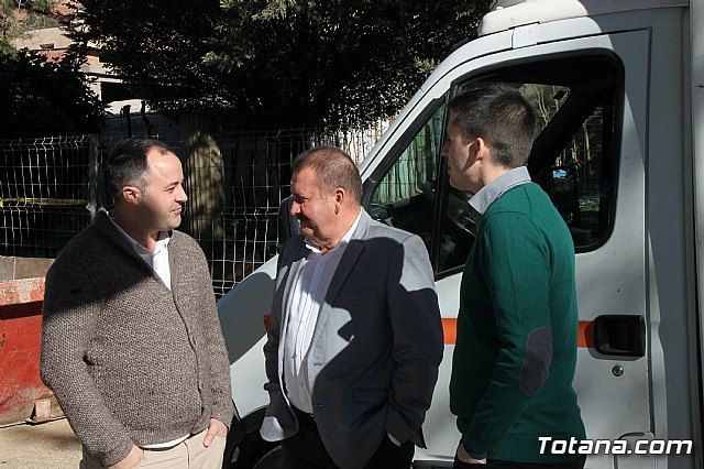 Comienzan las obras de mejora del área de juegos infantiles del parque municipal Marcos Ortiz, Foto 3