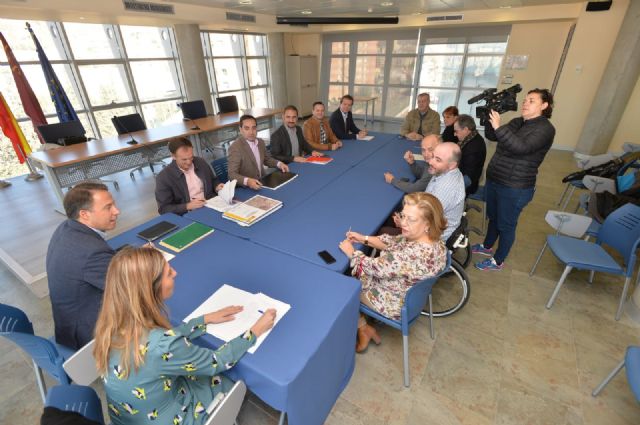 El PSOE inicia una campaña de alegaciones para conseguir los 4,3 kilómetros de AVE soterrado - 1, Foto 1