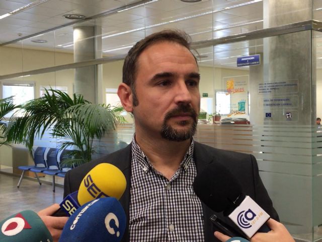 El PSOE inicia una campaña de alegaciones para conseguir los 4,3 kilómetros de AVE soterrado - 2, Foto 2