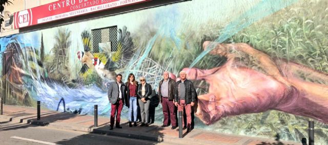 La Huerta y el Río Segura protagonistas de un mural en el barrio de San Antolín - 1, Foto 1