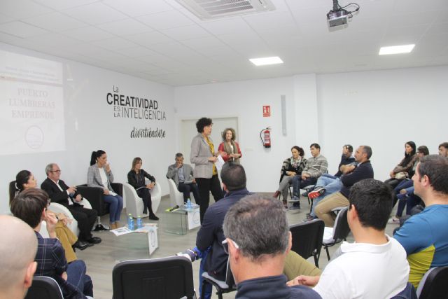 Puerto Lumbreras reúne a empresarios y emprendedores en una jornada informativa sobre ayudas y subvenciones - 2, Foto 2