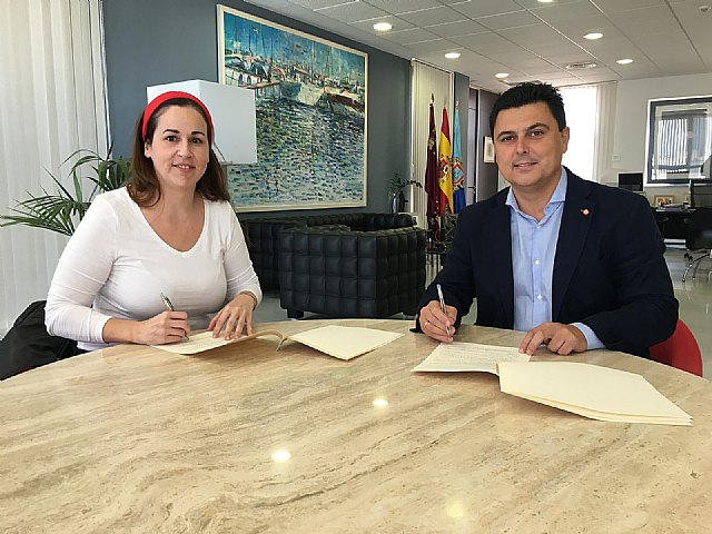 El Ayuntamiento renueva su aportación de 16.000 euros a la Comisión de Carnaval de Santiago de la Ribera - 1, Foto 1