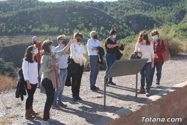 El PSOE exige que se paralice de inmediato la salida de material arqueológico del yacimiento de La Bastida, Foto 2