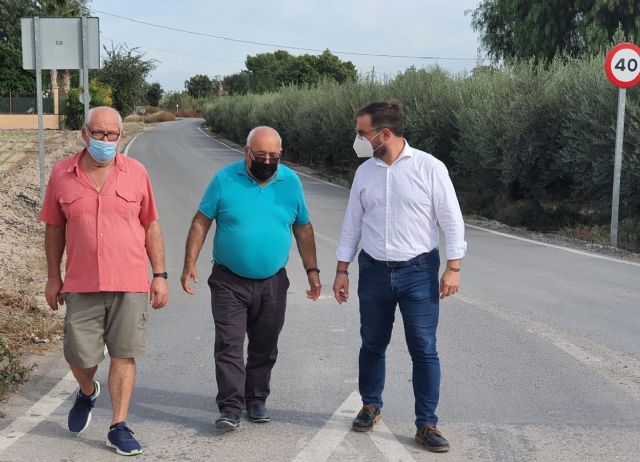 El Ayuntamiento de Lorca finaliza los trabajos de asfaltado y mejora en los caminos de La Condomina y Los Aceites y en el aparcamiento del Consultorio Médico de Tercia - 2, Foto 2