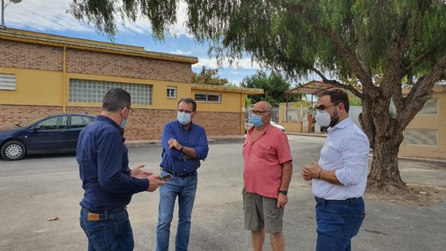 El Ayuntamiento de Lorca finaliza los trabajos de asfaltado y mejora en los caminos de La Condomina y Los Aceites y en el aparcamiento del Consultorio Médico de Tercia - 3, Foto 3