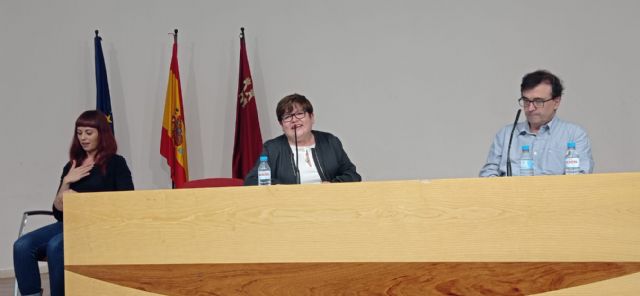 La Red Municipal de Bibliotecas de Lorca participa en el 'Ciclo Leja82: Encuentros con las letras' entrevistando al escritor Javier Cercas, galardonado con el Premio Planeta en 2019 - 2, Foto 2