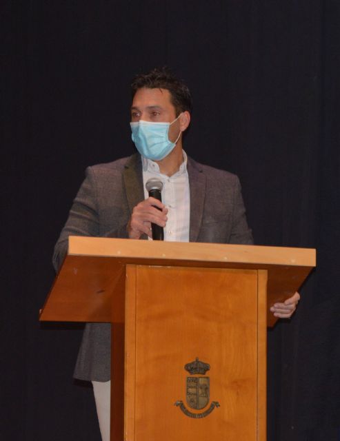 Materia reservada, de la compañía Platea de Tomelloso, mejor espectáculo y dirección del certamen de teatro amateur Juan Baño - 2, Foto 2