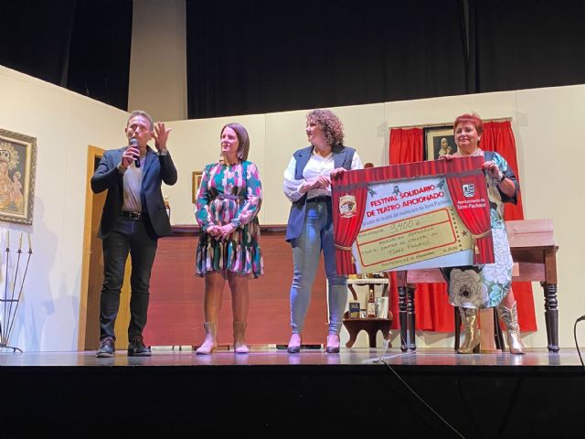 El II Festival Solidario de Teatro Aficionado en Torre Pachecorecauda 3.400 euros para la AECC - 1, Foto 1