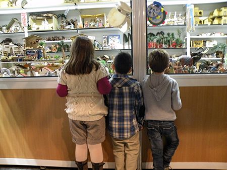 Arranca la XXIX edición de la Feria del Belén de Sevilla que se celebra un año más junto a la Catedral y al Archivo de Indias hasta el próximo 23 de diciembre con el apoyo del Ayuntamiento hispalense - 3, Foto 3