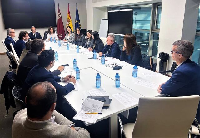 El Consejo Asesor de Comercio de la Región de Murcia aprueba los festivos y domingos de apertura de 2024 - 1, Foto 1