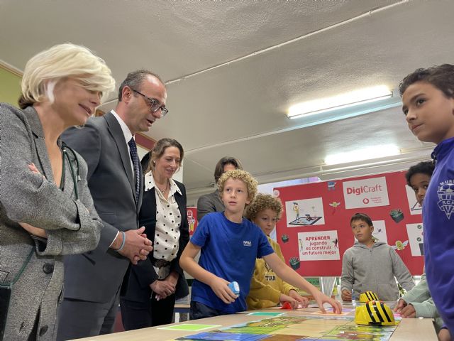 Educación y Fundación Vodafone mejoran las competencias digitales de 7.500 escolares y 504 docentes de la Región de Murcia - 3, Foto 3