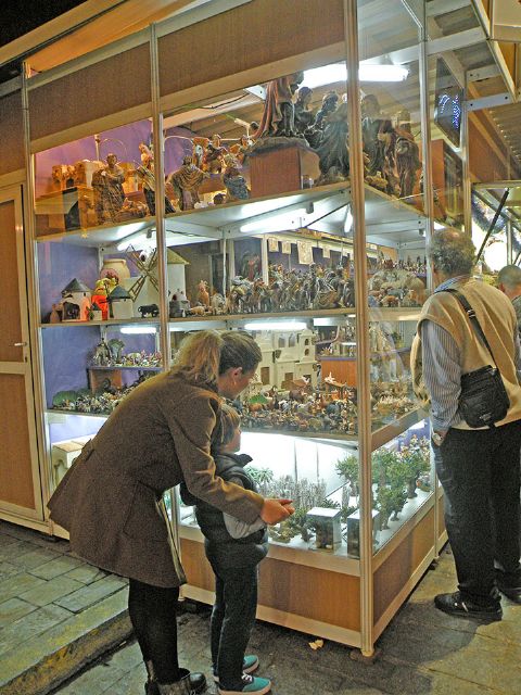 Feria de Artesanía. Este año, la feria de los belenes con motivo de la celebración del 800 aniversario de la primera representación de un belén, de manos de San Francisco de Asís, en el pueblo italiano de Greccio - 2, Foto 2