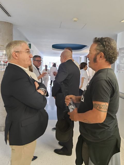 Inaugurado un mural en la unidad 55 del Hospital Universitario Santa Lucia - 4, Foto 4