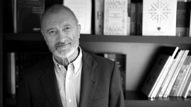 Arturo Pérez-Reverte participa en el II ciclo - 1, Foto 1