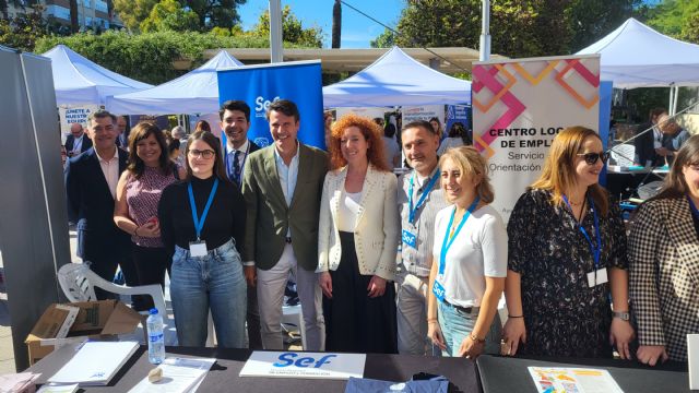 Más de 52 empresas y entidades de diversos sectores participan hoy viernes en la I Feria de Empleo y Emprendimiento de Molina de Segura para impulsar la inserción laboral y el desarrollo profesional - 2, Foto 2