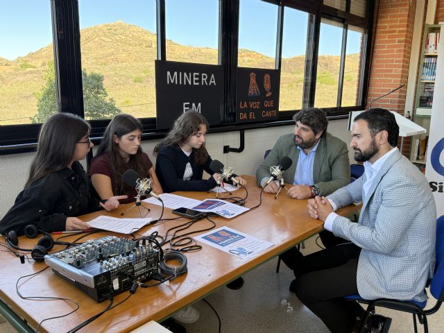López Miras elige el IES Sierra Minera de La Unión para anunciar el nuevo Decreto de Convivencia Escolar - 4, Foto 4
