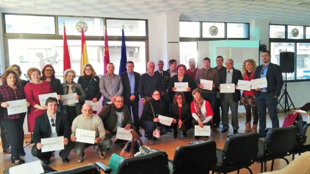 Entrega del distintivo ´Sol Región de Murcia´ a 46 comercios de Alcantarilla - 1, Foto 1