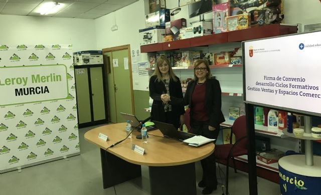 Educación y Leroy Merlin colaboran para reforzar la especialización laboral de alumnos de FP Dual en la Región - 1, Foto 1