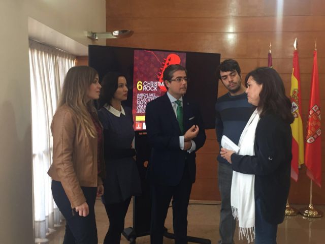 Christmas Rock pone ritmo al inicio de la Navidad en la Plaza de la Merced - 3, Foto 3