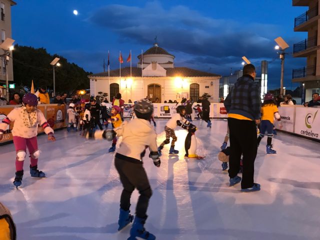 La Pista de Hielo, cita obligada esta Navidad en Torre-Pacheco - 2, Foto 2
