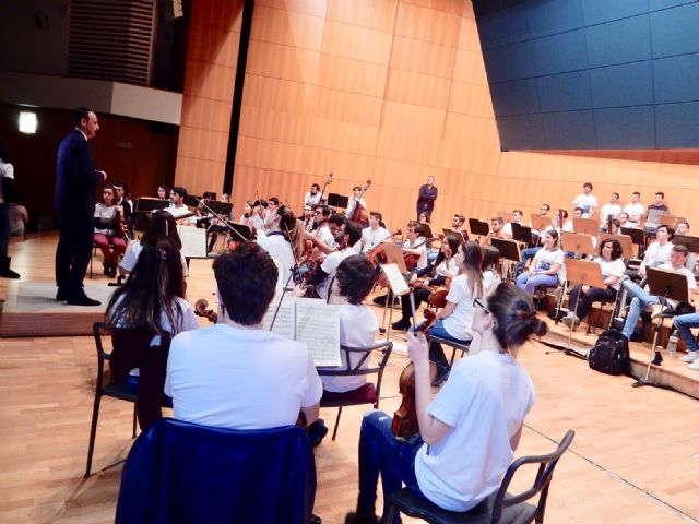 Los músicos de la Orquesta de Jóvenes de la Región de Murcia comienzan sus ensayos y talleres en el Auditorio regional - 3, Foto 3