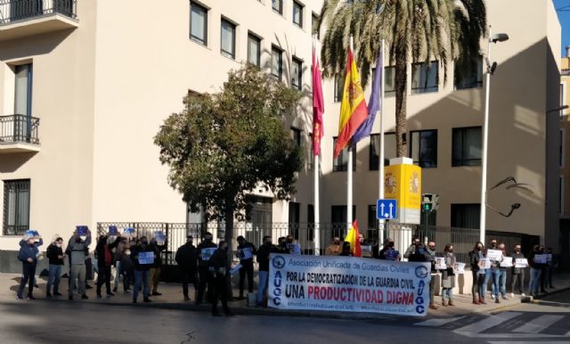 Manifestación de guardias civiles en Murcia en contra de la reforma del complemento de productividad - 1, Foto 1