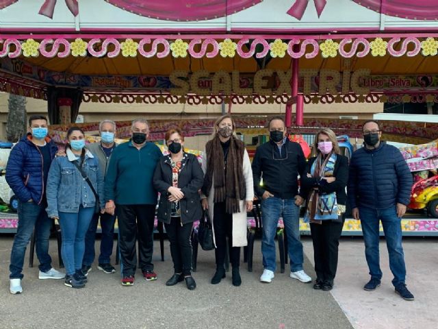 Los feriantes aguileños se suman a las actividades del Día Mundial de las Personas con Discapacidad - 1, Foto 1