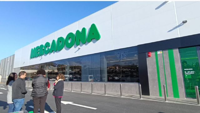 Mercadona inaugura su nuevo modelo de tienda eficiente en Puerto Lumbreras - 1, Foto 1