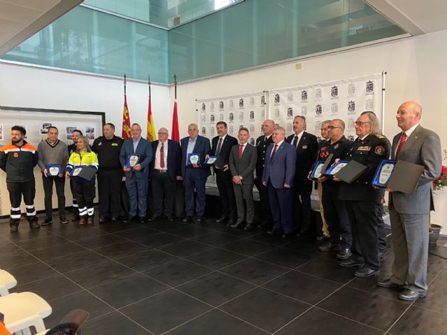 Acto de reconocimiento a personas e instituciones representativas durante los 30 años de la Agrupación de Voluntarios de Protección - 5, Foto 5