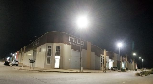 35 empresas del área La Serreta Este de Molina de Segura ven la luz tras 15 años sin alumbrado público - 1, Foto 1