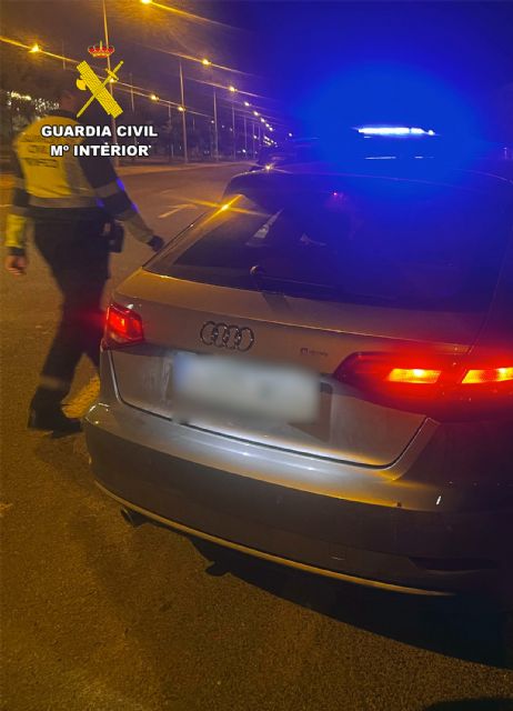 La Guardia Civil detiene a una conductora que circulaba en sentido contrario y cuadruplicaba la tasa de alcoholemia - 2, Foto 2