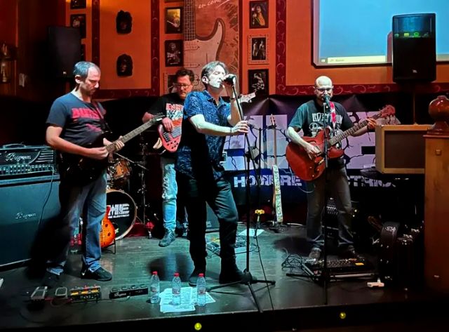 El Hombre Eléctrico publica su segundo trabajo de estudio: El centro de mi mundo - 2, Foto 2