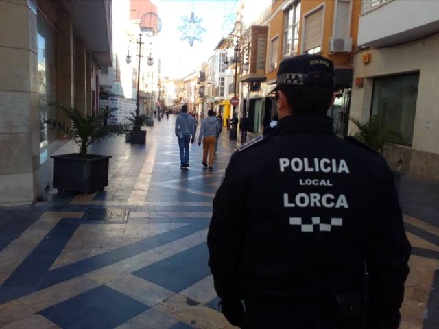 Detenido por Policía Local por agredir con un botella de vidrio a un compañero de trabajo - 1, Foto 1