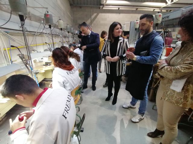 La consejera de Educación visita las instalaciones de Fremm - 1, Foto 1