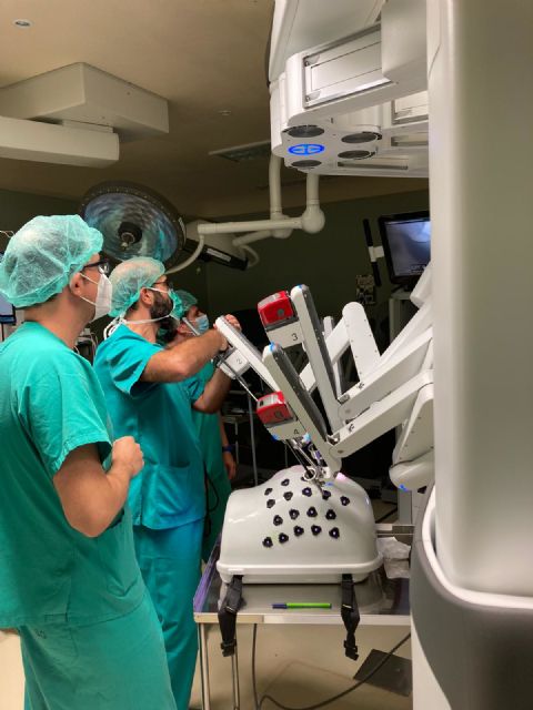 94 intervenciones mediante cirugía robótica se han realizado en la Región desde su puesta en marcha en octubre - 2, Foto 2
