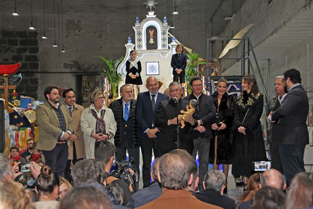 El Ateneo de Sevilla cumplió con el rito de entronizar en la carroza de la Cabalgata del Nacimiento, la imagen del Niño Jesús - 3, Foto 3