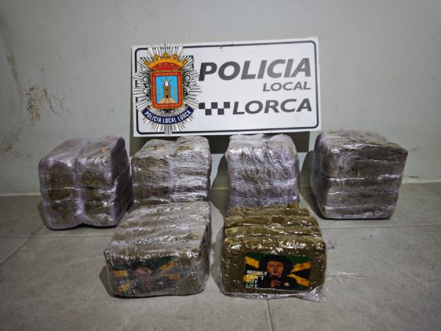 Nuevo golpe al narcotráfico por parte de la Policía Local con más de 5 kilos de droga incautados y 3 detenidos - 3, Foto 3